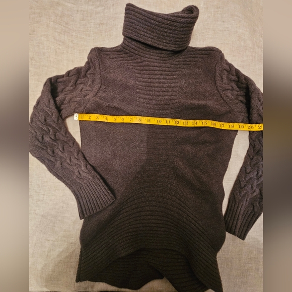 EUC Size Large Hugo Boss Orange Wool Sweater - Picture 10 of 12